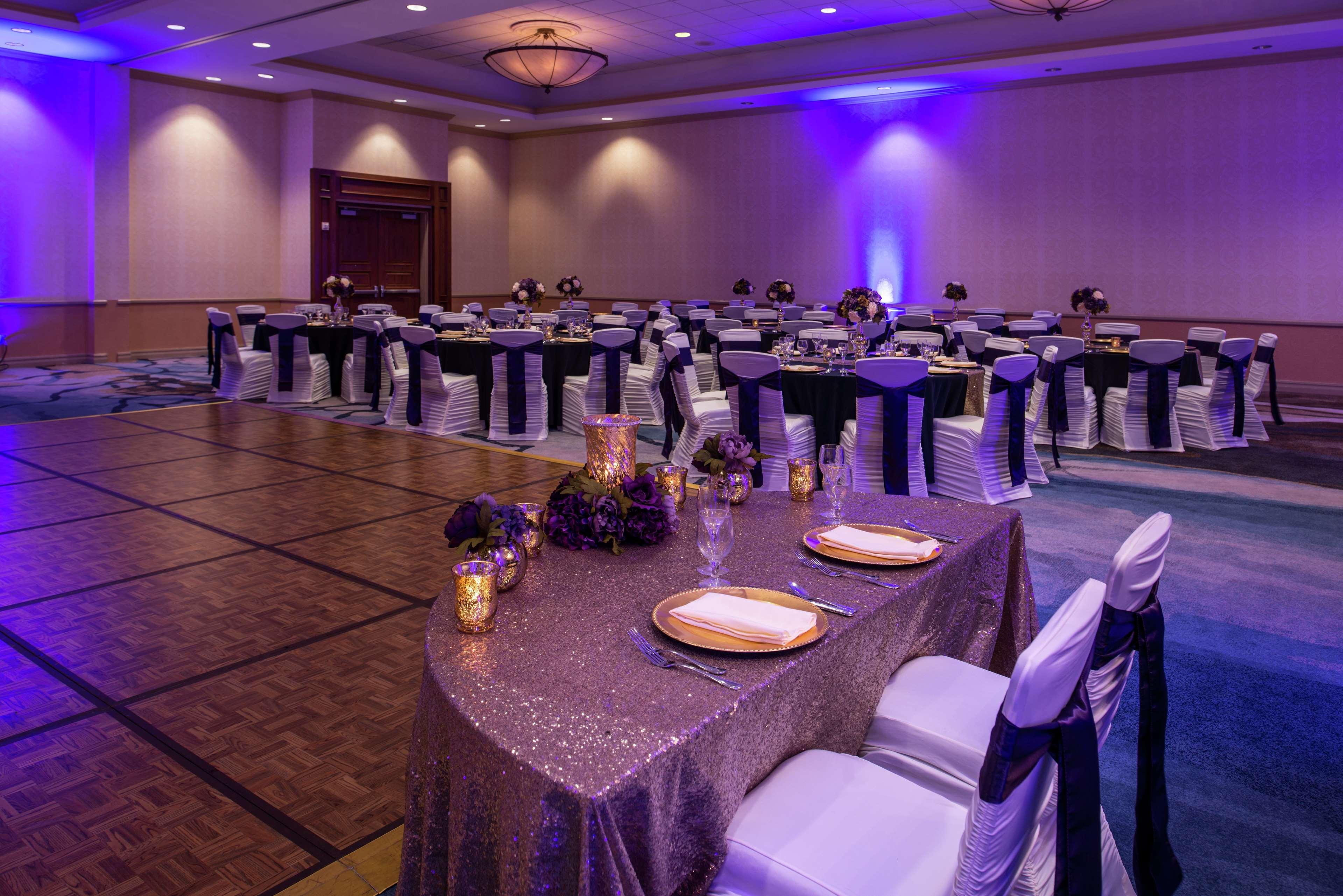 Отель Hilton San Antonio Hill Country Экстерьер фото