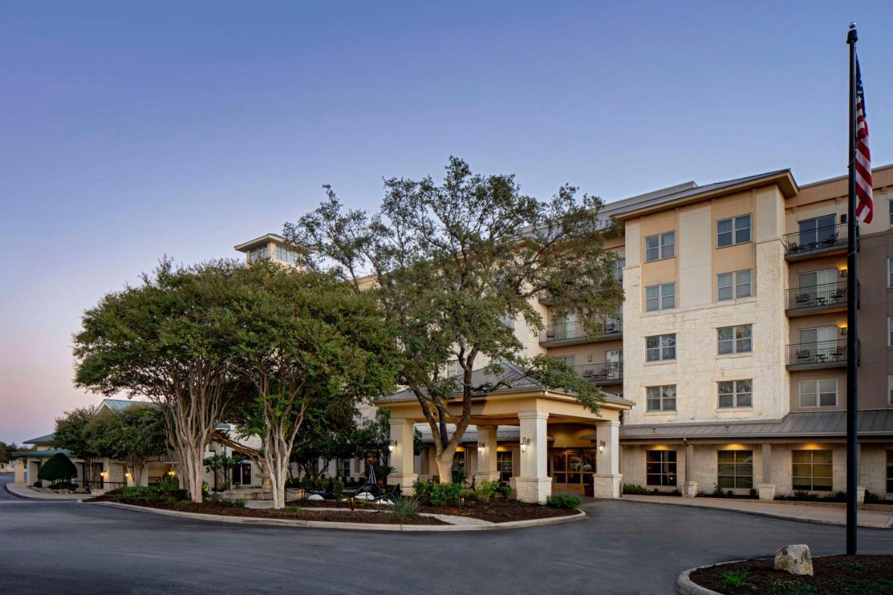 Отель Hilton San Antonio Hill Country Экстерьер фото
