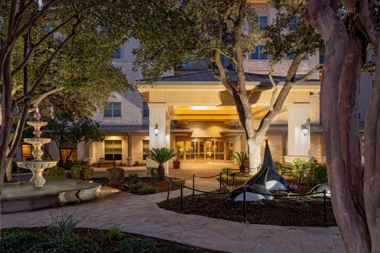 Отель Hilton San Antonio Hill Country Экстерьер фото