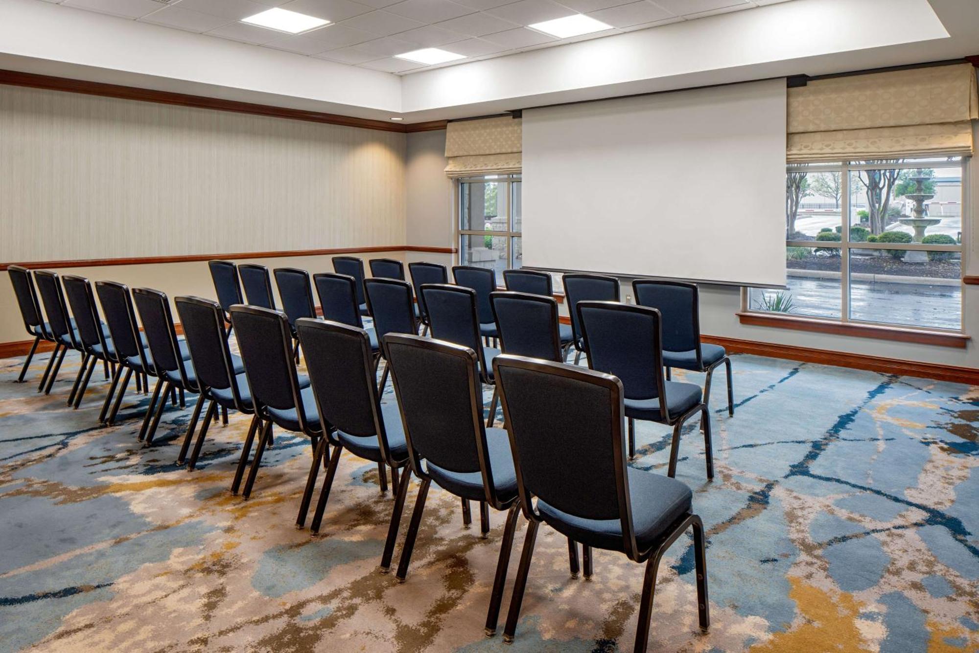 Отель Hilton San Antonio Hill Country Экстерьер фото